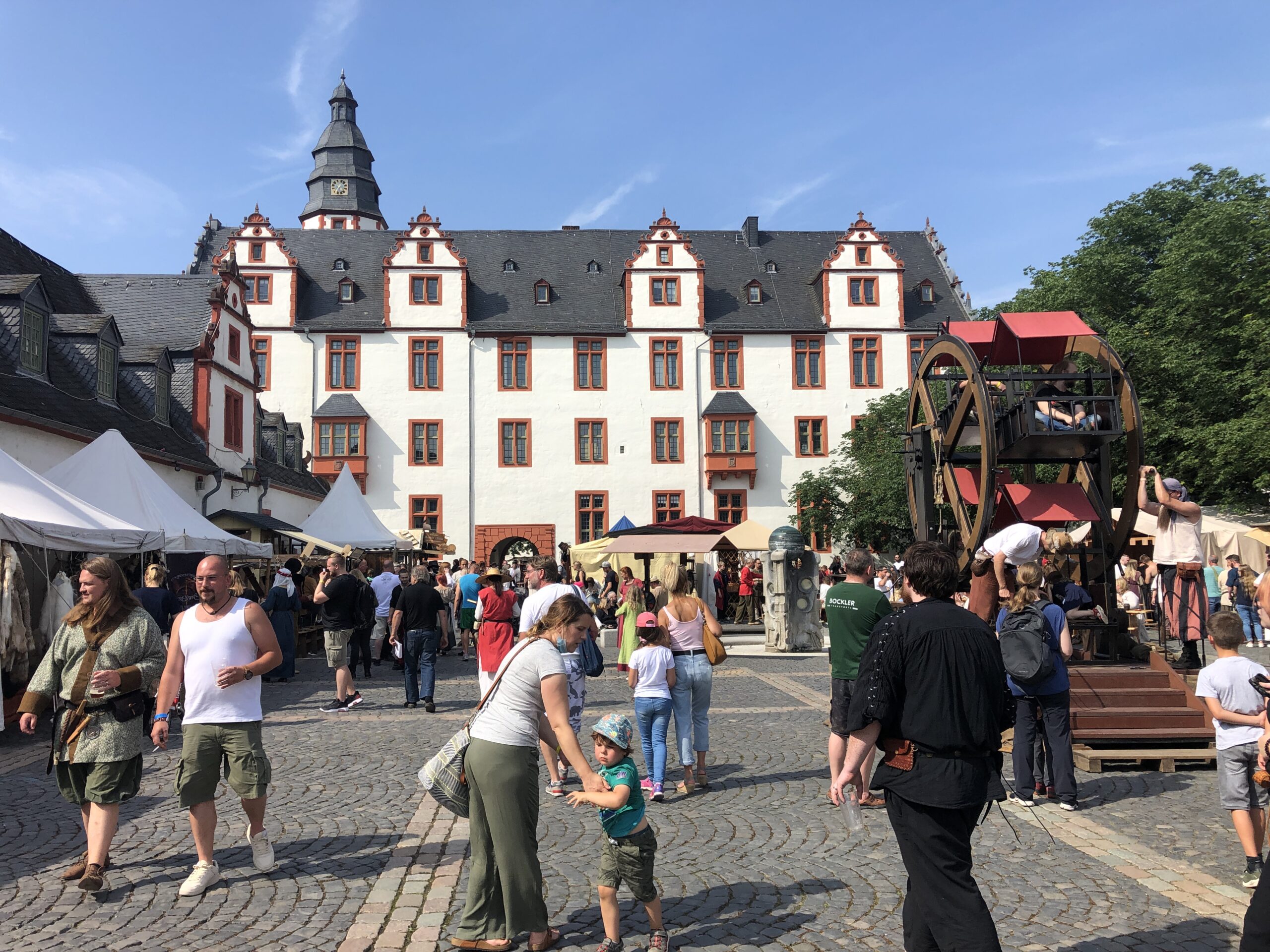 Mittelaltermarkt 16 17 07 2022 Schloss Hadamar Lorraine Medievale